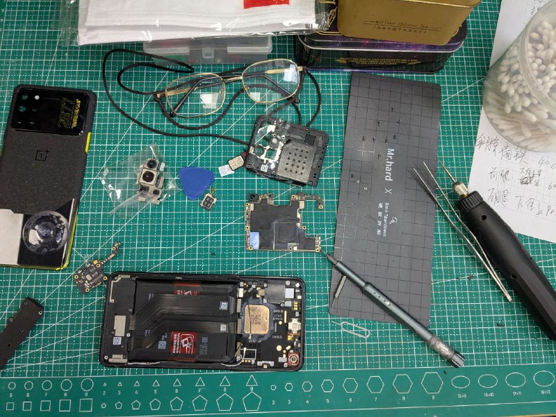 痛失屏幕保修，希望不要再绿线了