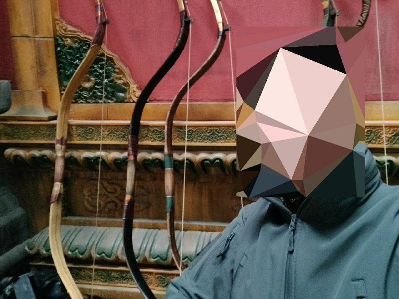 剧组的破弓 属于那种一打眼还挺像那么回事 一上手哪哪都不对 结果还得用这破东西礼射剧组的破弓 属于那种一打眼还挺像那么回事 一上手哪哪都不对 结果还得用这破东西礼射